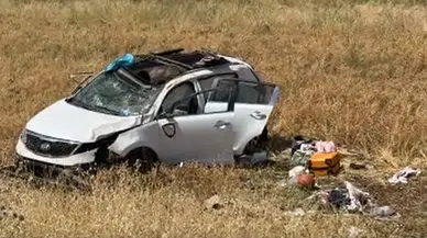 Diyarbakır'da tatil yolunda feci kaza : Sürücü uyuyakaldı, 3'ü çocuk 5 yaralı