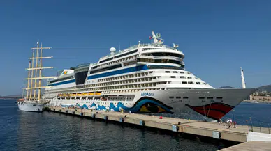 Kruvaziyer turizminde yoğunluk sürüyor ! Bodrum'a 3 gemi yanaştı