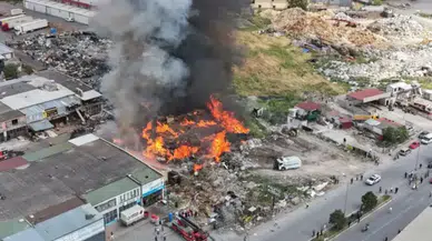 Kayseri'de hurdalıkta yangın : Ekipler müdahale ediyor