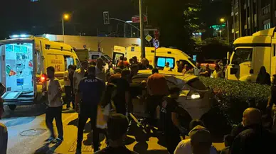 Ümraniye'de otomobil ile kamyon çarpıştı