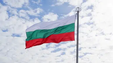 Bulgaristan'da şiddetli fırtına hayatı felç etti