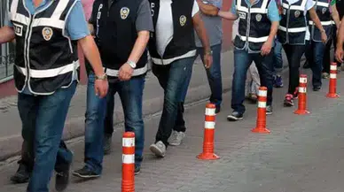 Kütahya'da silah kaçakçılığı operasyonu : Çok sayıda tabanca ele geçirildi, 5 tutuklama
