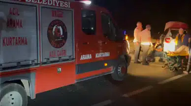 Elazığ'da iki otomobil kafa kafaya çarpıştı : Kazada 6 kişi yaralandı