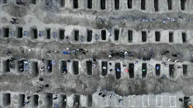 İran'da 168 çocuğun öldüğü saldırıda sır perdesi aralandı