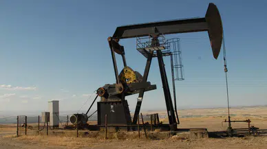 ABD-İran gerilimi petrolü yükseltti : Brent 85 doları geçti