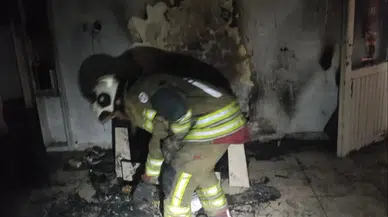 Hatay İskenderun'da evde yangın çıktı