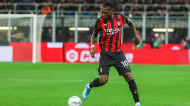 Rafael Leao transferinde kim daha avantajlı ?