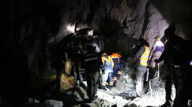 Eskişehir'de define arayan bir kişi göçük altında kalarak öldü