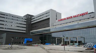 Samsun Bafra'da genç kadın 4'üncü kattan düştü