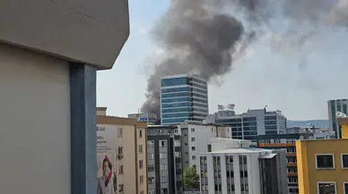 Gaziantep Halı Sarayı İş Merkezi'nde yangın paniği : İtfaiye müdahale ediyor