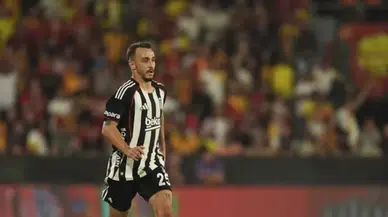 Beşiktaş açıkladı : Gökhan Sazdağı, Çorum FK’ya transfer oldu