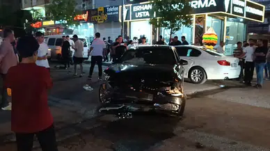 Batman'da iki otomobil çarpıştı, 1 kişi yaralandı