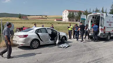 Tokat'ta iki otomobil kafa kafaya çarpıştı : Kazada 2 yaralı