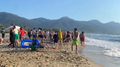 Kuşadası'nda dalgalı denizde 4 kişi boğularak hayatını kaybetti