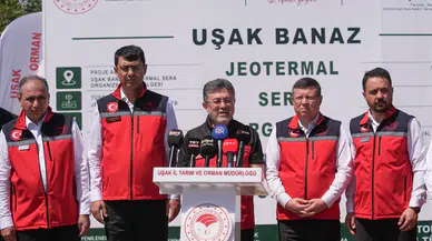 Bakan Yumaklı, Banaz Jeotermal Sera Organize Tarım Bölgesi'nde