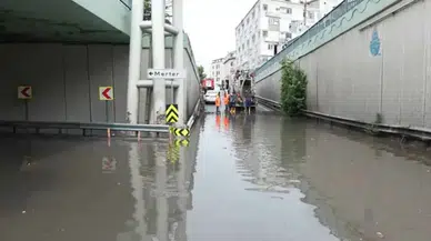 Güngören'de alt geçidi su bastı