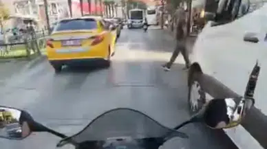 Bursa'da motosikletin yayaya çarptığı kaza kask kamerasına yansıdı