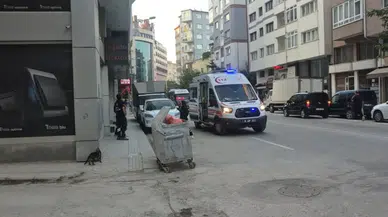Sokakta kolonya içen şahıs hastanelik oldu