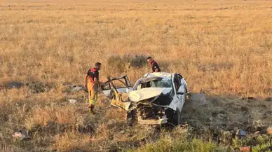 Şırnak Cizre - Nusaybin kara yolunda otomobil tarlaya uçtu : 1 ölü, 2 yaralı