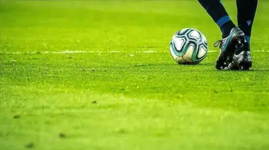 İngiltere futbolunda yeni dönem ! Kaleci sakatlığına ve zaman geçirmeye yeni kurallar