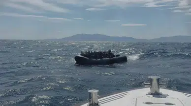 Çanakkale Ayvacık açıklarında 43 kaçak göçmen yakalandı