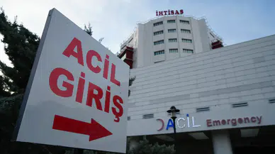 Kırıkkale'de iki otomobil çarpıştı, 6 kişi yaralandı