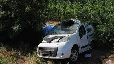 Düğün dönüşü kaza: 3 ölü, 1 yaralı