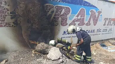 Hatay Dörtyol'da iş yerinde yangın