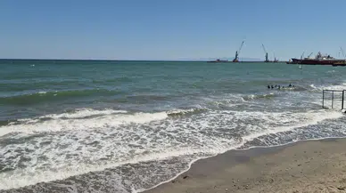 Marmara'da poyraz etkisi : Gemiler ve balıkçılar sahilde kaldı