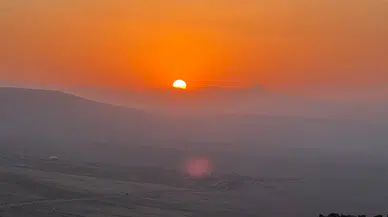 Tekelti Dağı'nın gün batımı manzarası göz kamaştırdı