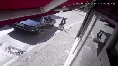 Bursa'da karşıya geçmeye çalışan yayaya otomobil çarptı