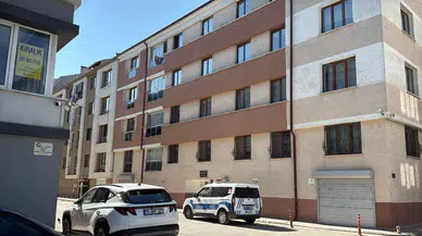Eskişehir'de kötü kokular gelen dairede yaşlı adamın cansız bedeni bulundu