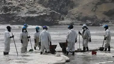Umman’da petrol sızıntısı büyüyor ! Kıyıya 7 kilometre kadar yaklaştı