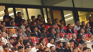 Vincenzo Montella, Galatasaray-Çorum FK maçını tribünden takip etti