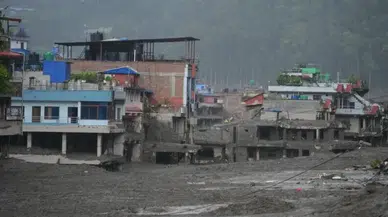 Nepal'de sel bilançosu : Hayatını kaybedenlerin sayısı arttı