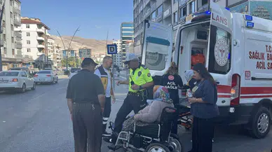 Niğde'de tekerlekli sandalyedeki vatandaşa otomobil çarptı