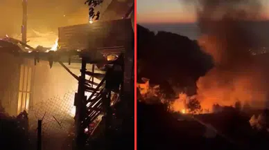 Hatay'da alevlere teslim olan 2 katlı ahşap ev küle döndü
