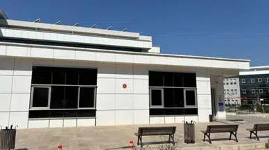 İzmir'de baba uyuşturucu bağımlısı oğlunu öldürüp polise teslim oldu