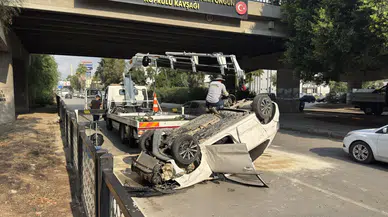 Adana Yüreğir'de köprüden düşen otomobilin sürücüsü yaralandı