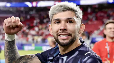 Galatasaray'ın gündemine gelen Julio Enciso, Ipswich Town'a imza attı