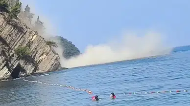 Bursa Mudanya'da denizde yüzenlerin yakınında heyelan