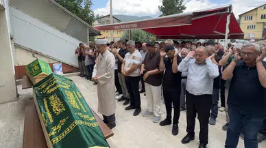 Bolu'da arazi anlaşmazlığında öldürülen baba ve oğul toprağa verildi