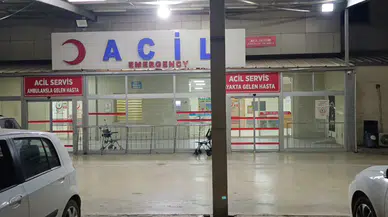 Adana Kozan'da bıçaklı kavga : 1 yaralı