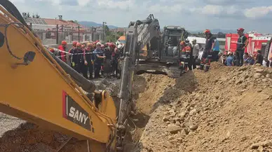 Tuzla'da inşaatta göçük : 1 işçi toprak altında kaldı
