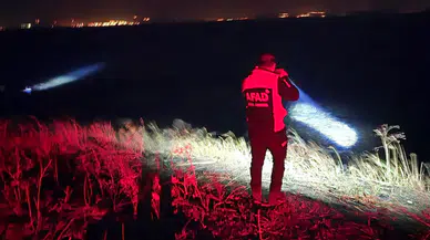 Van Gölü’nde devrilen kanodan düşüp kaybolan kadın kurtarıldı