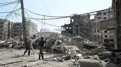 İsrail, Lübnan'ın güneyini bombaladı : Çok sayıda ev yıkıldı