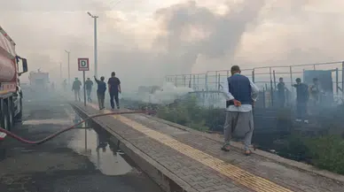 Diyarbakır'da anız yangını : Dumanlar hastane ve yerleşim alanlarını sardı