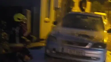 Balıkesir Sındırgı'da otomobil alev alev yandı