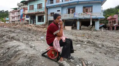 Nepal’de sel felaketi : Can kaybı 734’e çıktı, 2 bin 498 kişi kayıp