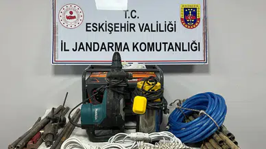 Eskişehir'de kaçak kazı operasyonu : 5 şüpheli suçüstü yakalandı